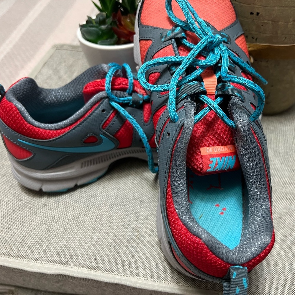 Nike Trail - image 2